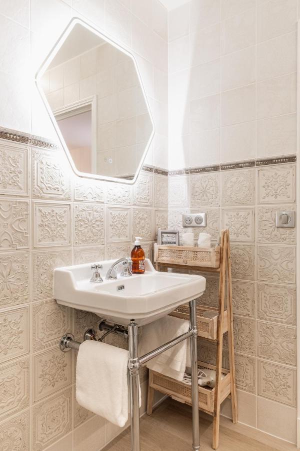The French Boudoir Apartment Epernay Exterior photo